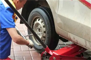 海勃湾区附近拖车24小时服务热线电话
